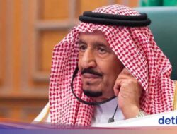 Riwayat Kesejaganan Raja Salman, Kini Dilaporkan Kena Radang Paru-paru