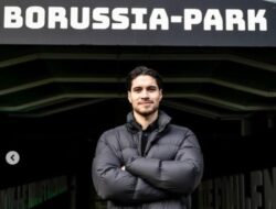 Kevin Diks Sapa Fans Borussia Monchengladbach, Netizen Indonesia Serbu Media Sosial Skuad