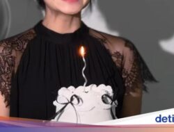 Pose Cantik Ayu Puspa Pada Kulineran Hingga Korea Selatan hingga Thailand