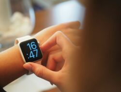 Ingin Beli Smartwatch Impian? Lakukan Tips Ini agar Cashflow Tetap Lancar!