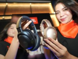 Di JBL Menantang Dominasi Apple lewat Tour One M3 Smart Tx
