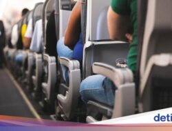 Dilarang Main Handphone, Penumpang Wanita Ngamuk dan Pukul Pramugari