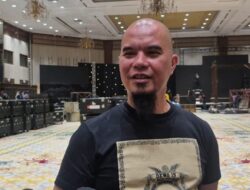 Ahmad Dhani Sindir Vokalis yang Ngotot Minta Aturan Royalti, Sentil soal Honor Pentas Musik