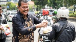 Jumat Berkah, Dirjenpas Mashudi Bagikan 500 Hidangan Gratis Hingga Pemakai Jalan