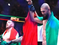 Khamzat Chimaev Tolak Pengalungan Sabuk Kelas Menengah UFC Di Dana White, Kenapa?