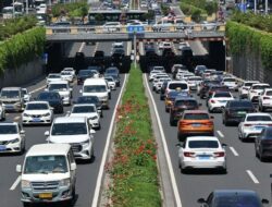 China Izinkan Kendaraan Pribadi Otonom Level 3 Dikendarai Ke Jalan Umum