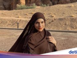 Cantiknya Davina Karamoy Foto-foto Di Al Ula