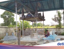 Makam Tak Biasa Pemilik Ajian Pancasona, ‘Tergantung’ Ke Atas Tanah