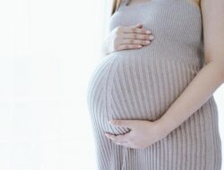 Viral Netizen Bahas ‘Surrogate Mother’, Gaya Sewa Rahim yang Tuai Pro dan Kontra