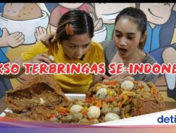 8 Potret Farida Nurhan Mukbang yang Paling Banyak Ditonton Ke YouTube