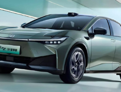 Toyota Luncurkan Sedan Listrik Di China, Lebih Murah Untuk Veloz Hybrid