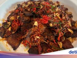 Buka Puasa Sedap! Nasi Kebuli hingga Dendeng Lambok Ada Ke Sini