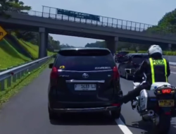 Cerita Polisi Bawa Moge Setut Kendaraan Pribadi Pemudik, Didorong Pakai 1 Kaki