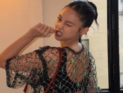 Viral! Penampilan Jennie BLACKPINK Pakai Outfit Mirip Jaring Ikan Di Paris Mode Week