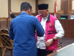 Tindak Kejahatan Chromebook, Mantan Direktur SMP Kemendikbudristek Mulyatsyah Divonis 4,5 Tahun Penjara