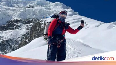 Kilimanjaro Dari Sebab Itu Gunung Es Pertama Furky Syahroni, Titik Tertinggi Di Afrika