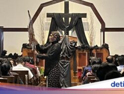 Ibadah Sabtu Sunyi yang Unik Di Jogja, Diiringi Pentas Wayang Kulit