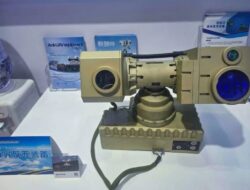 China Kenalkan Senjata Laser Genggam Lijian Untuk Jatuhkan Drone