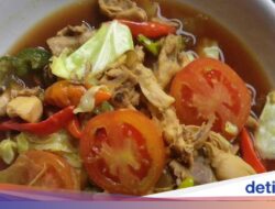 3 Resep Ayam Kuah Santan, Opor hingga Tongseng yang Sedap