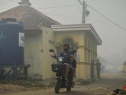 Polusi Asap TPA Jatiwaringin Ancam Keadaan Warga