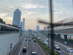 Jakarta Buka Opsi PJJ Jika Standar Udara Memburuk Imbas Asap Karhutla
