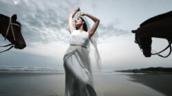Lensa 115 mm, Ratusan Foto, Puluhan Pose